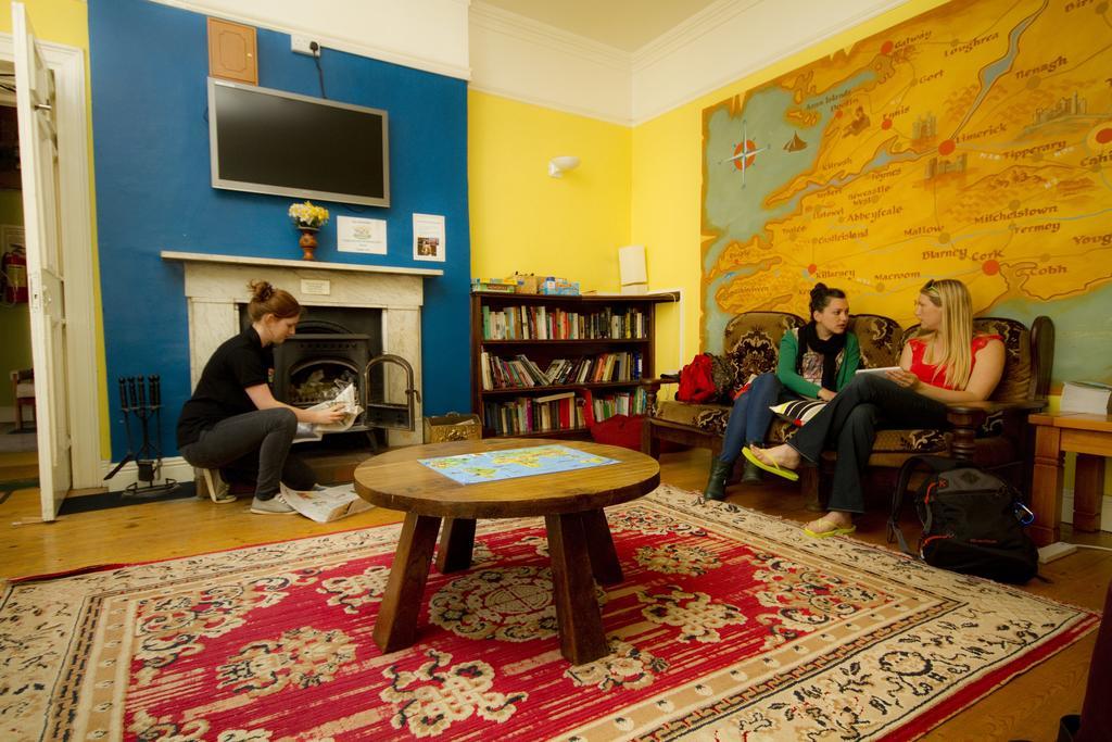 Cashel Holiday Hostel Екстериор снимка